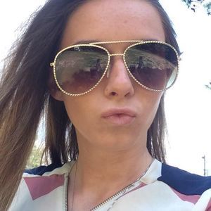 Meet your Posher, Abby